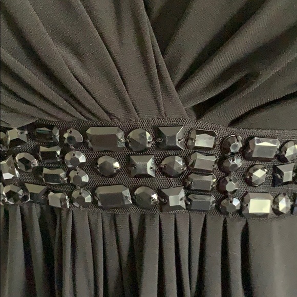 Black dress - Picture 4 of 7